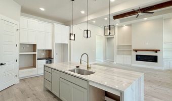 117 Pioneer Trl, Adkins, TX 78101