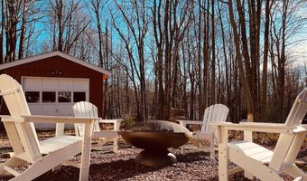202 Thornberry Ln, Blakeslee, PA 18610