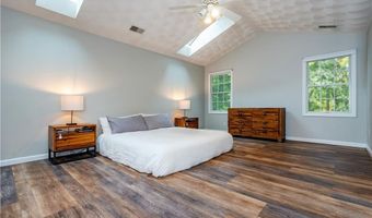 7 Wickham Rd, North Kingstown, RI 02852