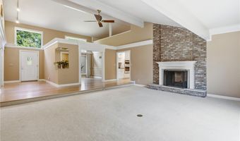 483 Concord Downs Ln, Aurora, OH 44202