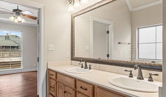 4429 Ellis Ct, Benton, LA 71006