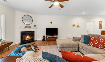 216 Edwin Cir, Aylett, VA 23009