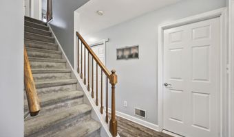 46 Hyer Ct, Aberdeen, NJ 07747