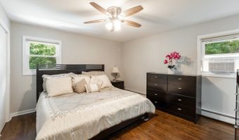 102 Andover Sparta Rd, Andover, NJ 07860