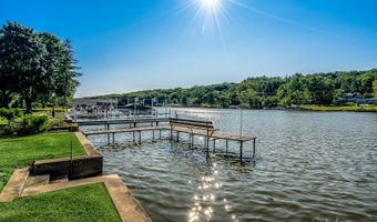 1539 Lowe Dr, Algonquin, IL 60102