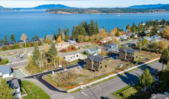 3706 W 3rd St, Anacortes, WA 98221