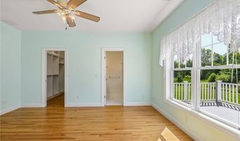 221 Wickford Ct 221, North Kingstown, RI 02852