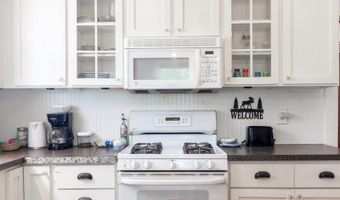 18 Hudson St, Bangor, ME 04401