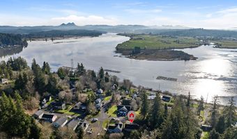 1676 SE 3RD St, Astoria, OR 97103