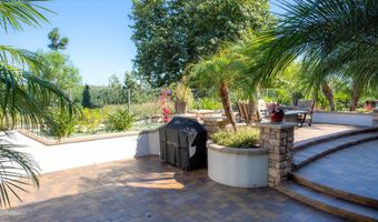 6676 Lemon Leaf Dr, Carlsbad, CA 92011