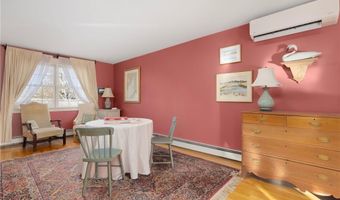 9 White Ter, Middletown, RI 02842