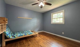 161 Lincoln Hts, Alum Creek, WV 25003