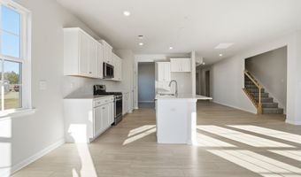 738 N Iron Hill St, Boiling Springs, SC 29316