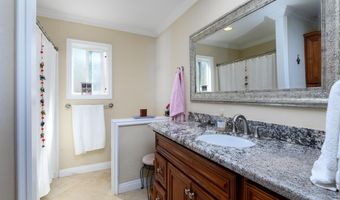 17219 Village 17, Camarillo, CA 93012