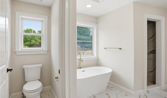 413 New River Rd, Lincoln, RI 02838