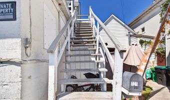 126 2ND St, Lewes, DE 19958