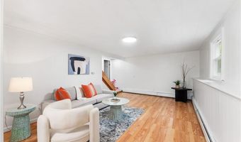 153 Vineyard Ave, Cumberland, RI 02864