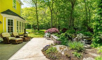 15 Justin Rd, East Greenwich, RI 02818