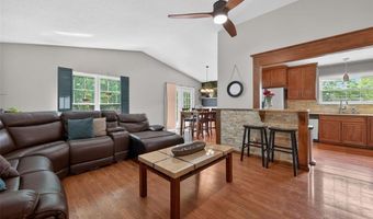 100 Holly Green Dr, Ballwin, MO 63021