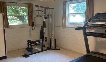 1 Bristol Ct, Ann Arbor, MI 48104