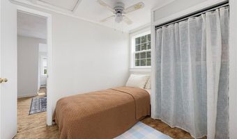 3 Sheffield St, Warwick, RI 02889