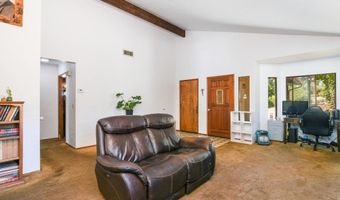3096 Coral Tree Ln, Fallbrook, CA 92028