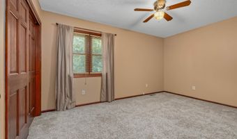 2312 Northgate Blvd, Auburn, IN 46706