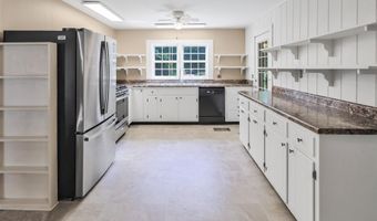 945 SNYDER Rd, Arkadelphia, AR 71923