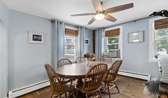 8 Lincoln Ave, Bristol, RI 02809