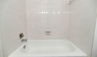 8207 CEDAR LANDING Ct, Alexandria, VA 22306