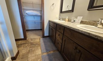 290 240th Avenue 127, Arnolds Park, IA 51331