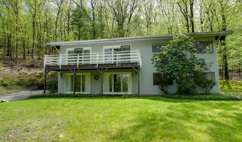 93 Vaughn Hill Rd, Bolton, MA 01740