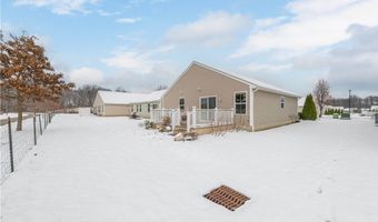 373 Pebble Creek Ct, Amherst, OH 44001
