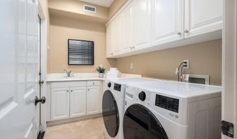 7886 Sitio Abeto, Carlsbad, CA 92009