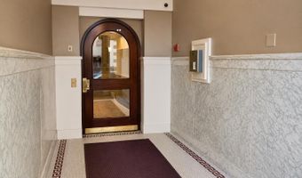 352 State St Apt 6A, Albany, NY 12210