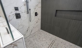 9 NE Armlei Dr, Andrews, TX 79714