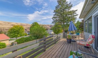 212 Adams St, Asotin, WA 99402