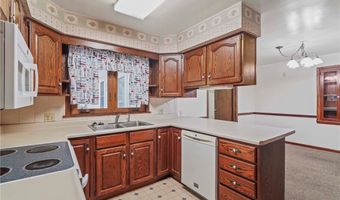 5635 Yorktown Ln, Austintown, OH 44515