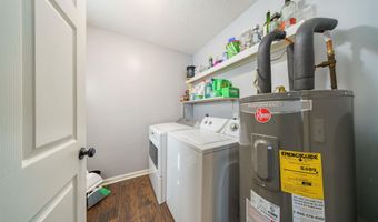 20 Skinner Ln, Batesville, AR 72553