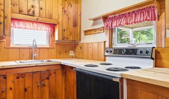 63 Lake Shore Dr, Barnstead, NH 03225