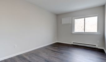 136 Pembroke Rd 9-78, Danbury, CT 06811