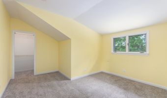 39431 N Oak Ave, Antioch, IL 60002