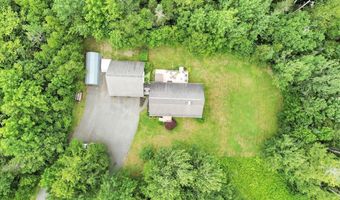 21 Bowling Green Ln, Belfast, ME 04915