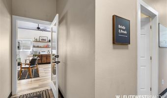 754 Yellowstone Ave, Cody, WY 82414