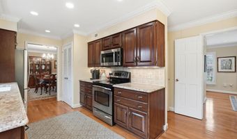 1230 23RD St S, Arlington, VA 22202