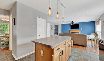 4195 FALLOW Dr, Hampstead, MD 21074