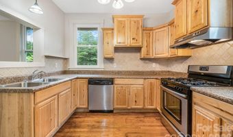 181 Courtland Pl, Asheville, NC 28801