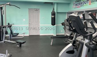 3301 N Country Club Dr 712, Aventura, FL 33180