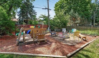 1094 Lowell Dr, Apple Valley, MN 55124