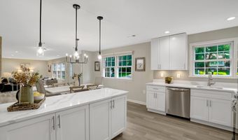3820 WINTERSET Dr, Annandale, VA 22003